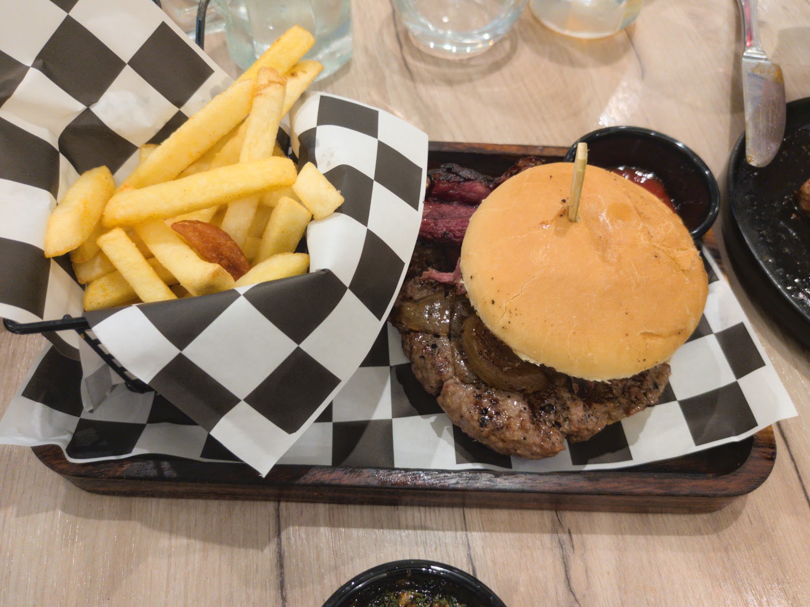 Fuego Bar & Bistro
